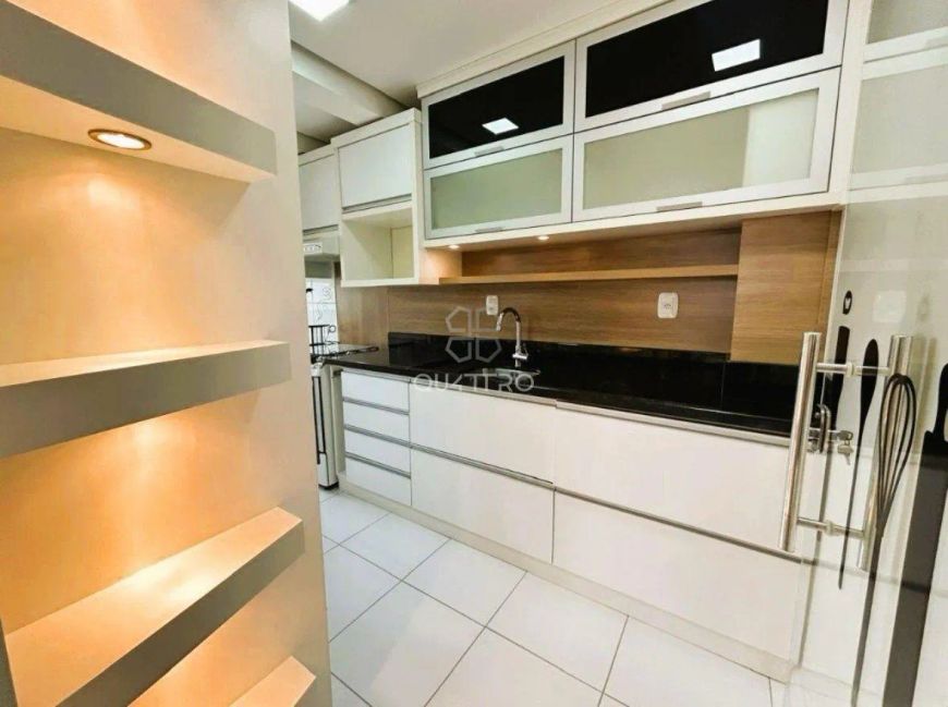 Apto semi mobiliado em ótima localização no Madureira