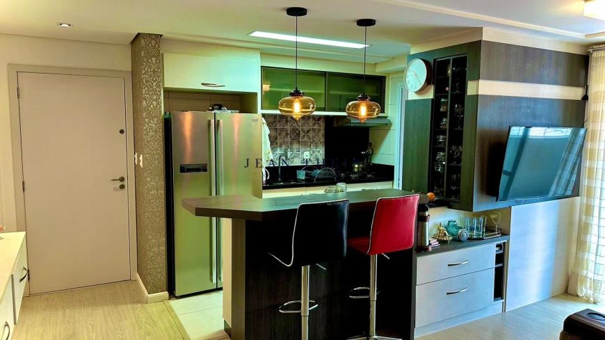 Apartamento mobiliado à venda no Panazzolo