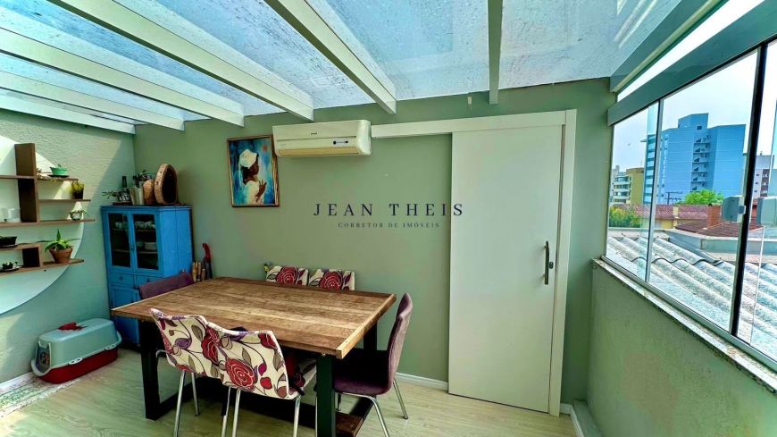 Apartamento mobiliado à venda no Panazzolo