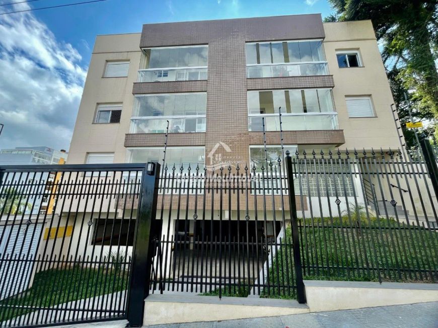 Apartamento com terraço e 3 quartos no Vila Verde