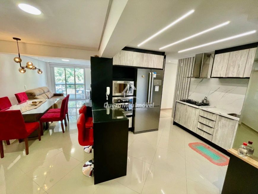 Apartamento com terraço e 3 quartos no Vila Verde
