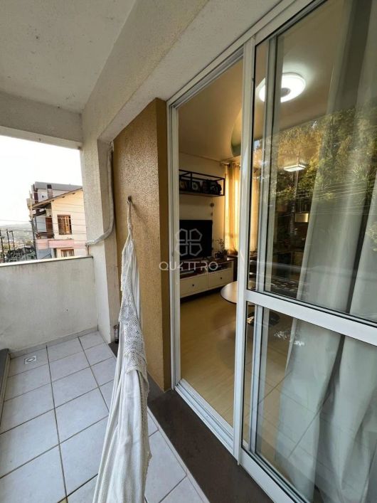 Mobiliado, totalmente ensolarado, em localização tranquila!