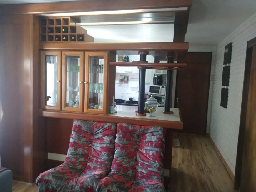 FULCHER IMÓVEIS Vende Apartamento com 2 dormitórios, sala de estar, sala de jantar, cozinha, área de