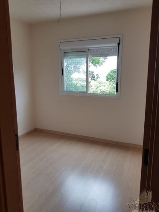 Venda de apartamento semimobiliado em Caxias do Sul, bairro Cidade Nova