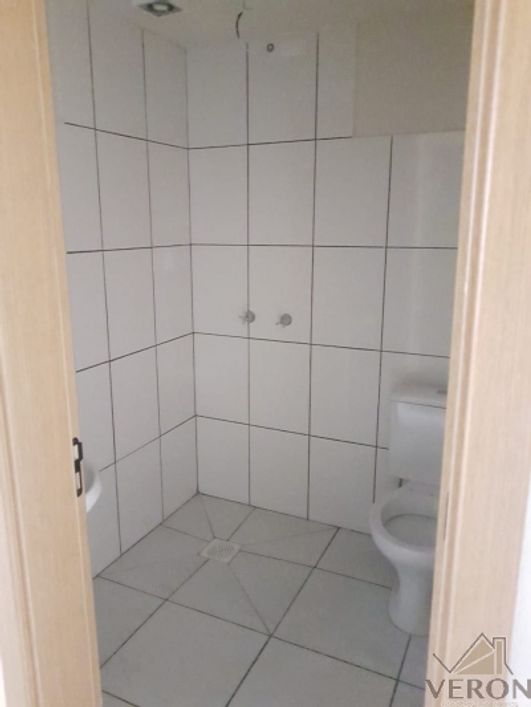 Venda de apartamento semimobiliado em Caxias do Sul, bairro Cidade Nova