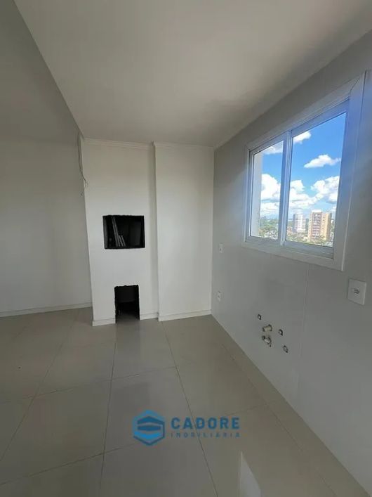 Apartamento com duas suítes no Desvio Rizzo