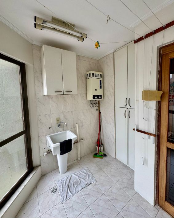 BENTOALVES vende cobertura duplex semi-mobiliada, 3 dormitórios, Cinquentenário, Caxias do Sul-RS