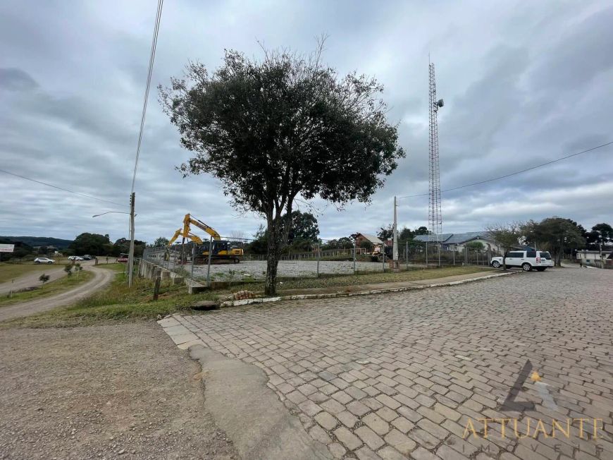 Terreno com frente para a Rota do Sol - Vila Seca