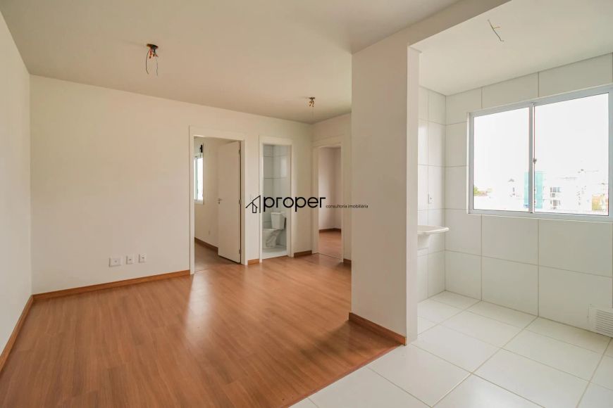 Apartamento 2 dormitórios para aluguel no Umuharama em Pelotas/RS