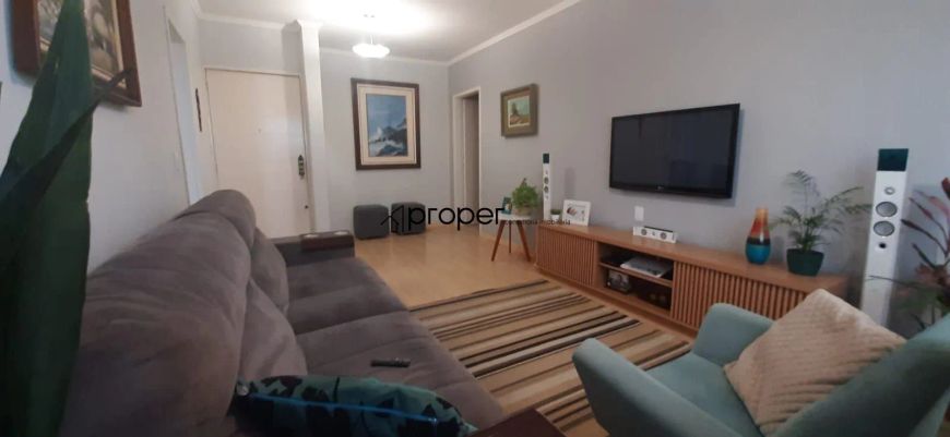 Apartamento Reformado Próximo a Av. Bento - Centro - Pelotas / RS