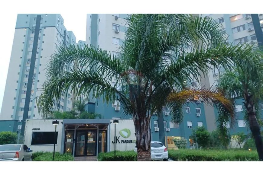 Apartamento 02 dormitórios sendo um suíte, 02 banheiros no JK Parque Clube. Andar Alto. Posição sola