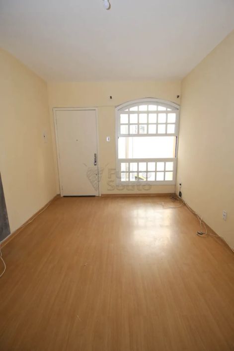 Apartamento Padrão em Pelotas