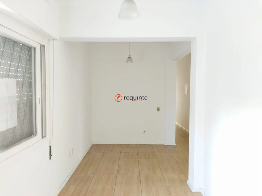 Requinte Oferece Apartamento Central