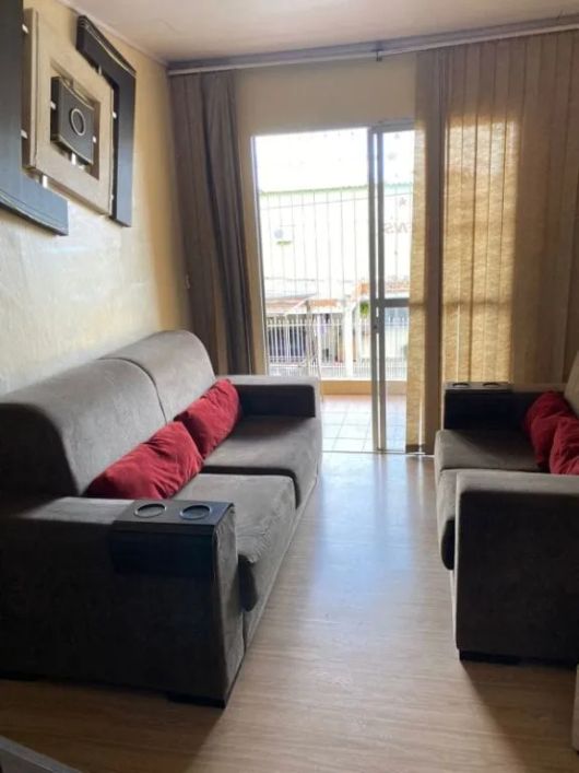 Apartamento à venda na Guabiroba, Fragata, Pelotas/RS, com 2 dormitórios, sala, cozinha, lavanderia