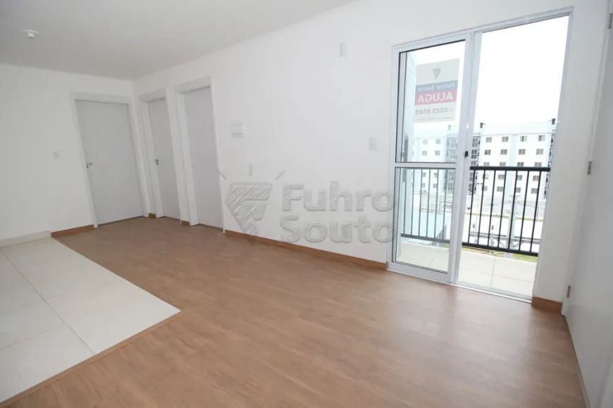 Apartamento a venda no residencial Life Park Simões Lopes.