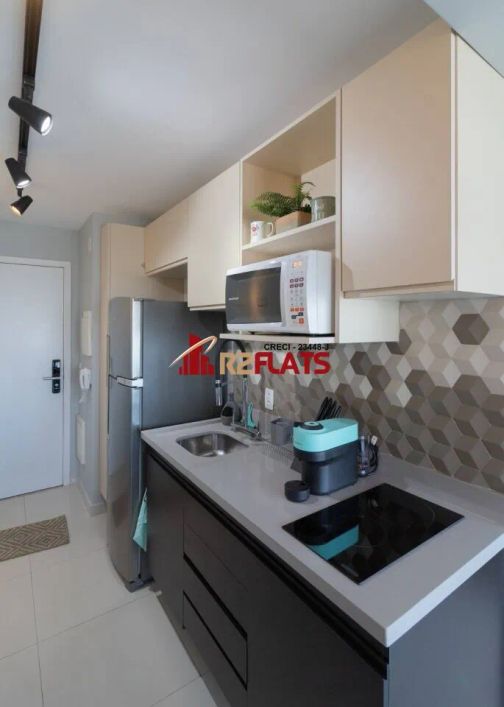 Flat com ótimo preço no bairro Campo Belo. Confira!