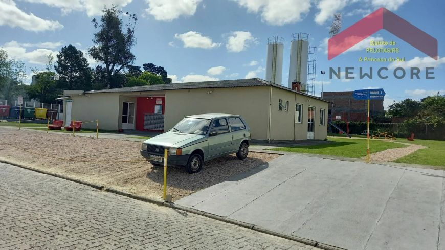 Casa de condomínio em Avenida Pinheiro Machado - Fragata - Pelotas/RS