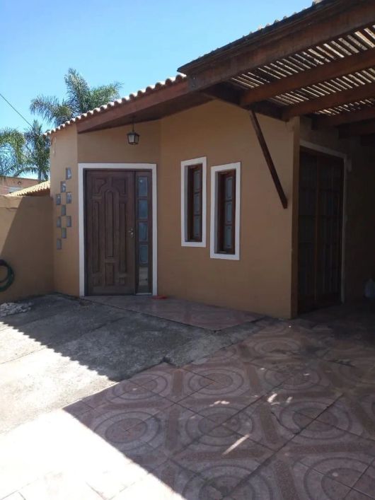 Casa 2 dormitórios à venda Fragata Pelotas/RS