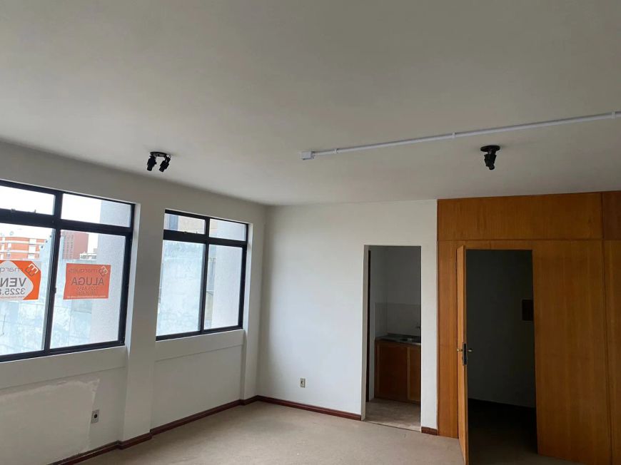 Sala/Conjunto para venda com 38 metros quadrados em Centro - Pelotas - Rio Grande do Sul