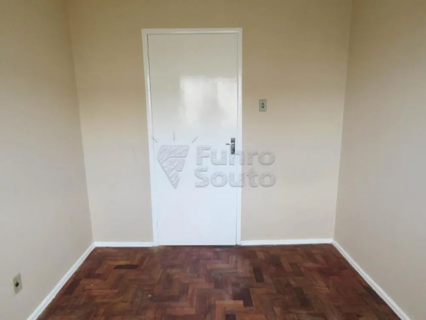 Apartamento Padrão em Pelotas