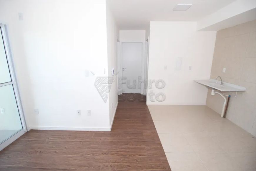Excelente apartamento no Bairro Fragata com 2 quartos