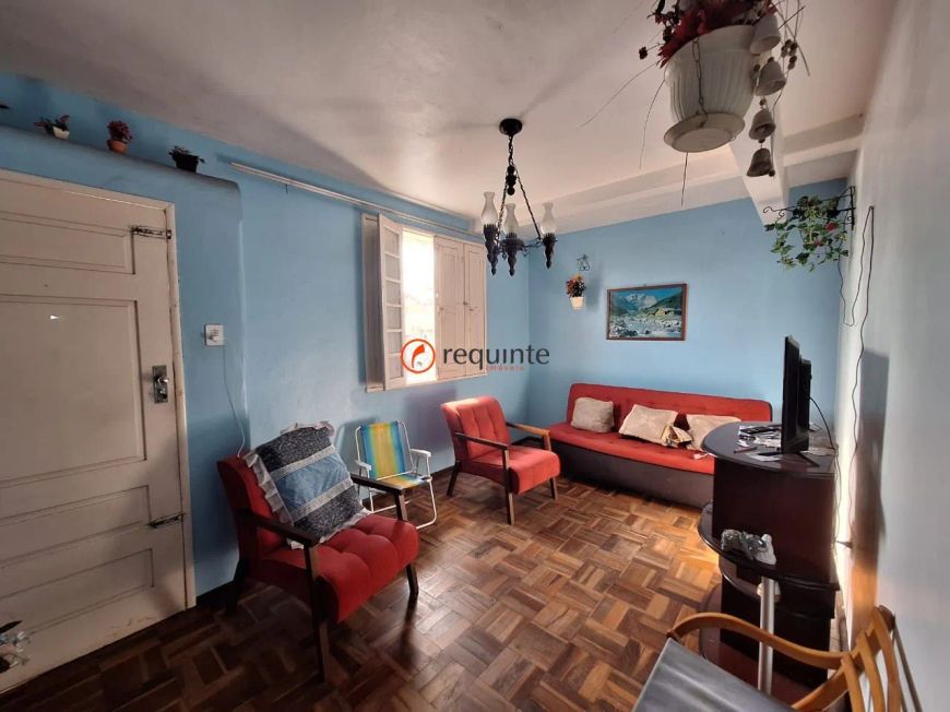 Requinte Oferece Casa Residencial/Comercial com excelente localização no Fragata