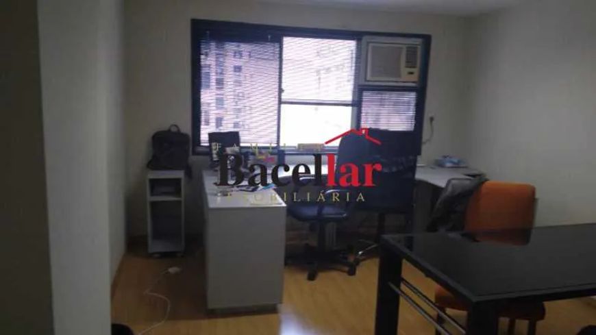 Andar - / Comercial / Centro