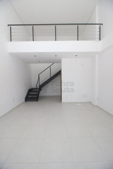 Loja Exclusiva no Centro - Localização Estratégica e Ampla Visibilidade!