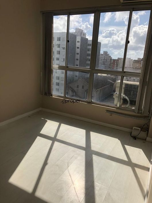 Sala comercial de 29m² à venda no Centro de Pelotas/RS