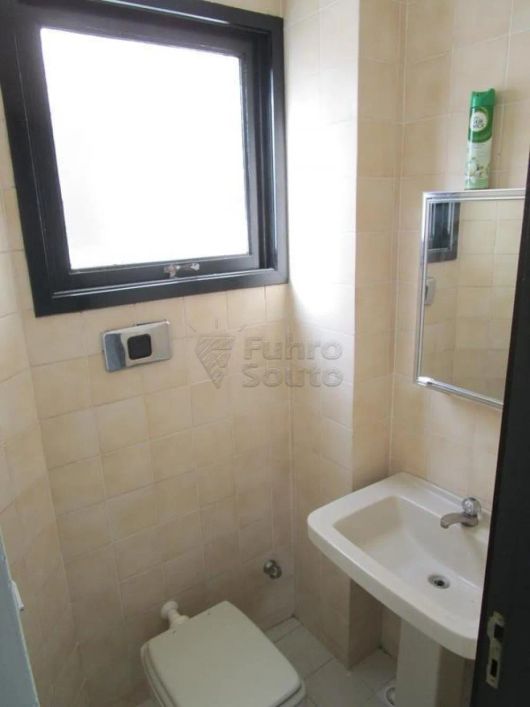 Sala comercial a venda no Comercial XV de novembro.