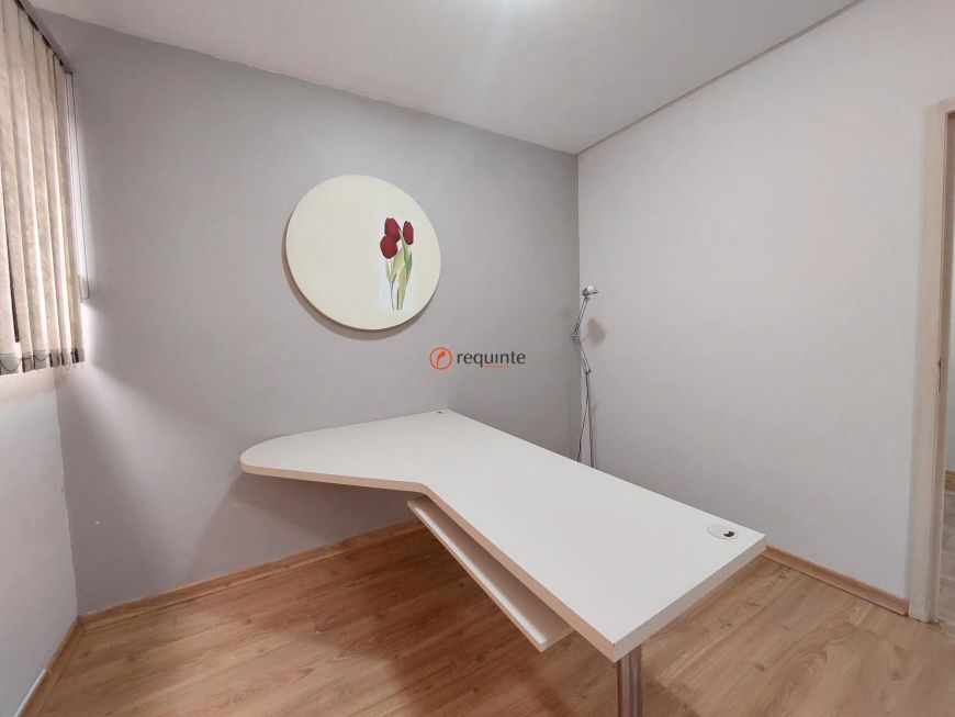 Requinte Imóveis vende