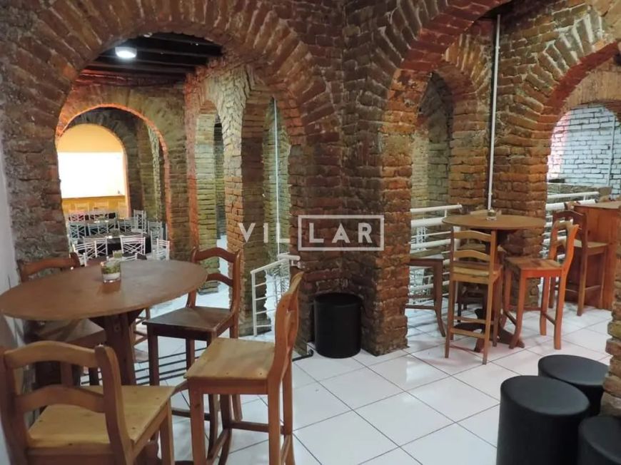 PRÉDIO COMERCIAL CENTRO