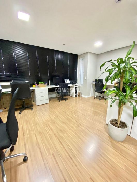 Sala Comercial mobiliada no Plex.