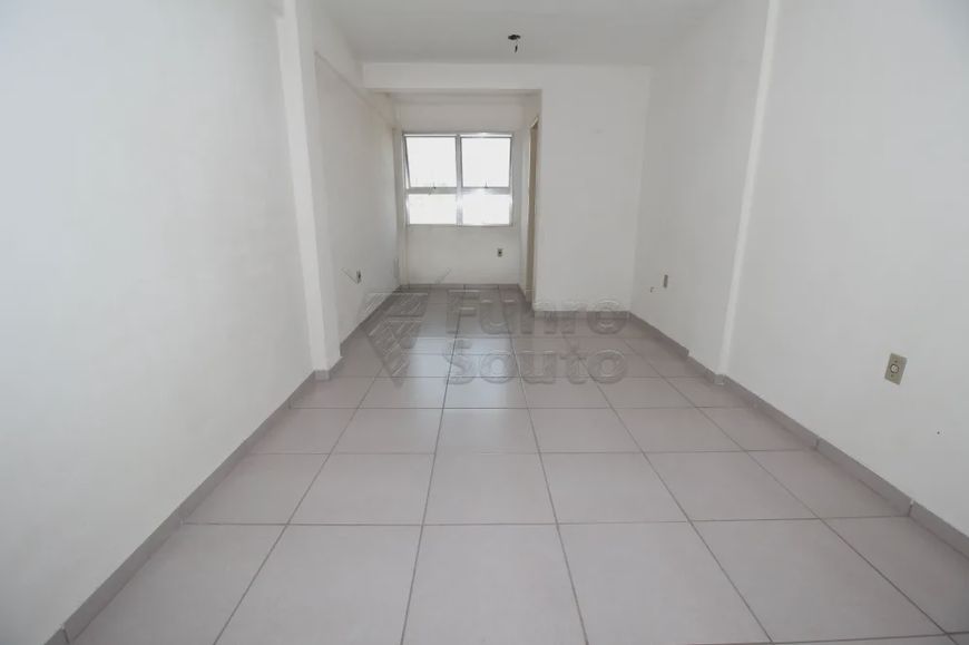 Comercial Sala em Condomínio em Pelotas