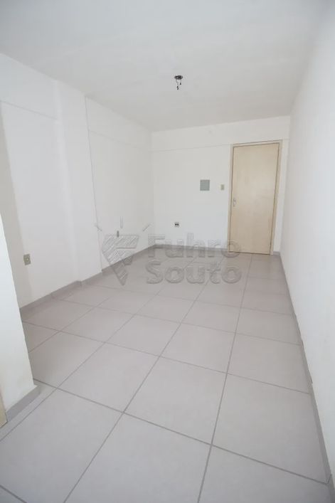 Comercial Sala em Condomínio em Pelotas