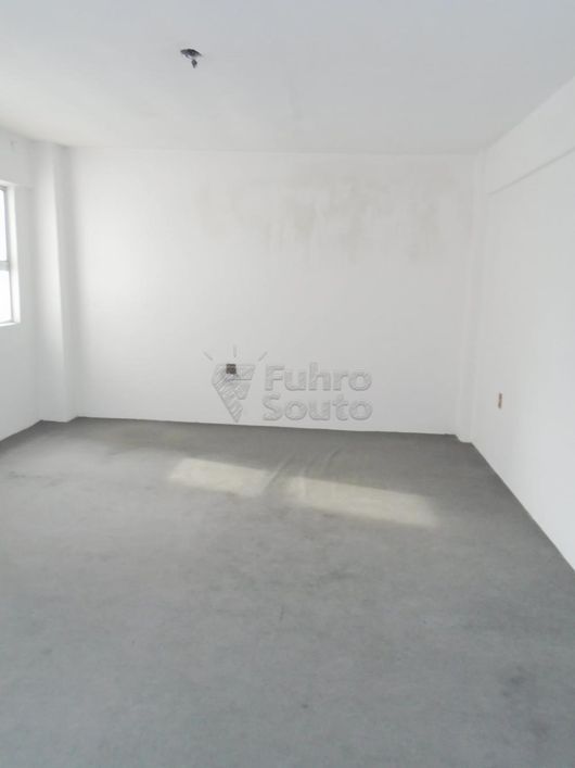 Comercial Sala em Condomínio em Pelotas
