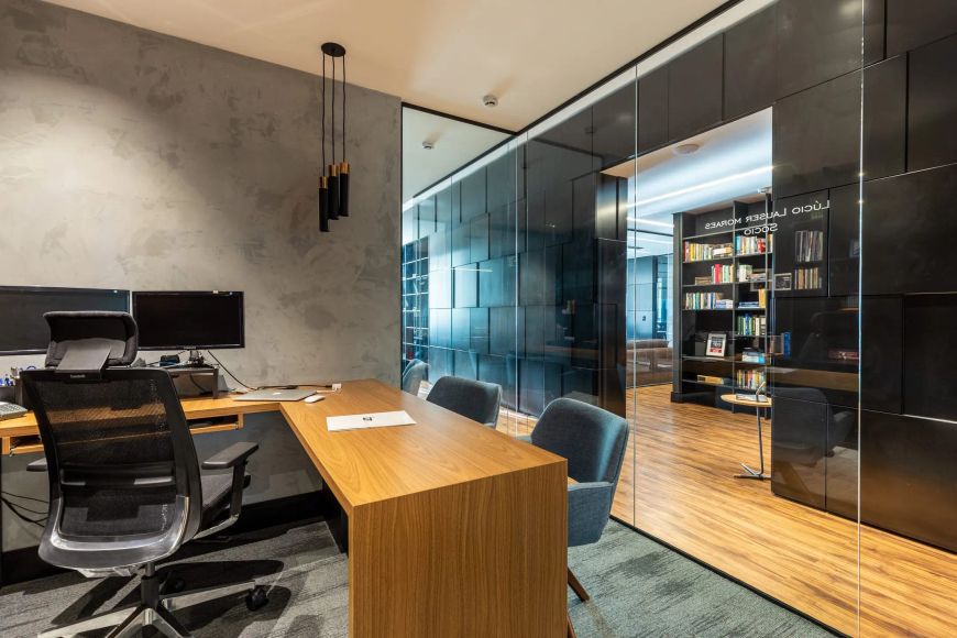 Sala Comercial à Venda na Avenida Dom Joaquim, Pelotas. 250m² de Espaço Versátil, Localização Estra