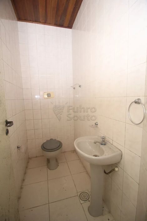 Sala Comercial na Galeria Valencia ? Localização Estratégica em Frente à UCPel!