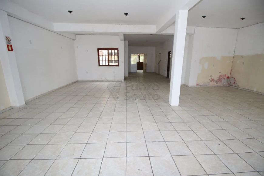 Espaçosa Sala Comercial com Recursos Exclusivos na Avenida Ferreira Viana