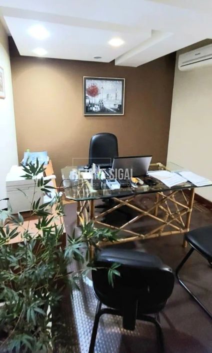 Sala comercial central