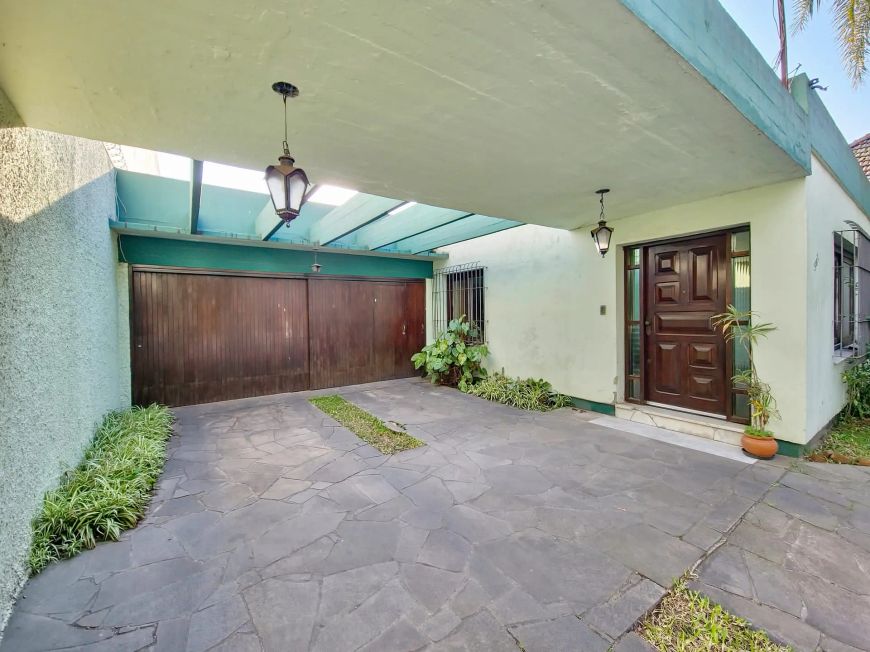 Casa para locação, Centro, Pelotas - 250 m², 4 quartos, 2 suítes, 5 vagas, cozinha, sala de jantar,