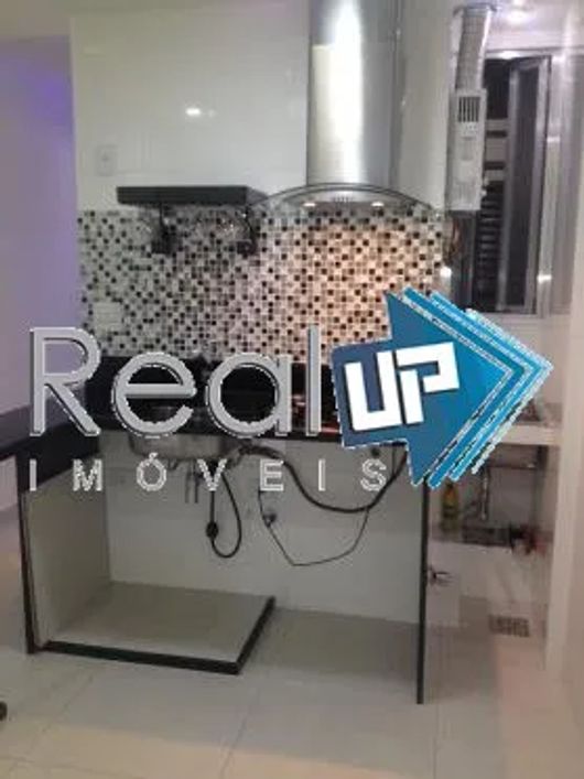 Conjugado muito bem dividido com 28m²