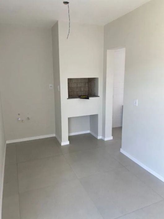 Sobrado com 3 dormitórios à venda, 190 m² por R$ 1.400.000,00 - Laranjal - Pelotas/RS! Agende sua v