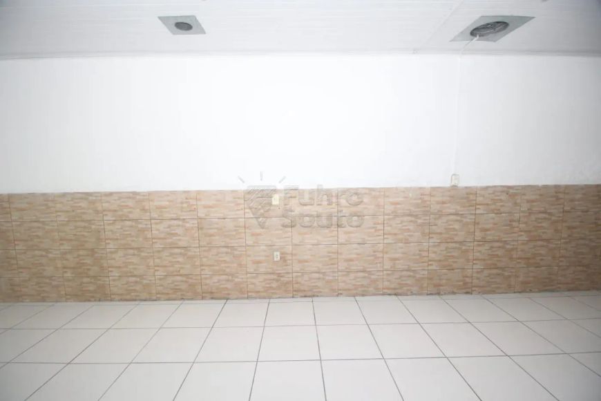 Sala Comercial no Condomínio Dona Zilca, Centro de Pelotas - Ideal para o Seu Negócio!