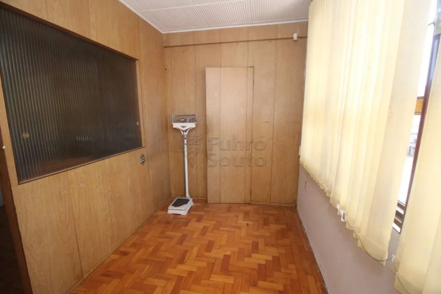 Salas Comerciais Conjugadas no Edifício Pasteur - Praticidade e Localização Estratégica