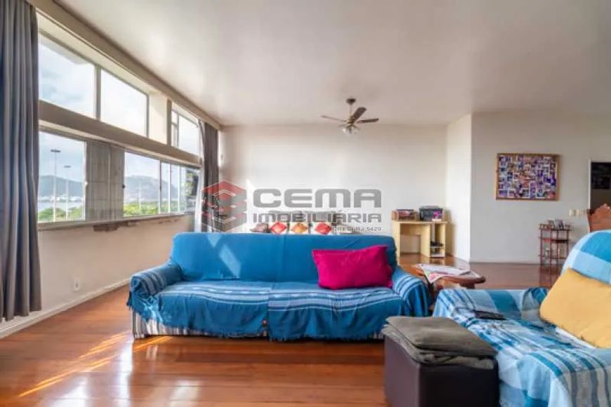 Apartamento - / Residencial / Flamengo