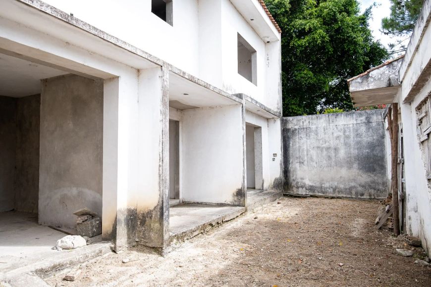 **oculto (Obra que o prop não vai finalizar) Sobrado com 4 dormitórios à venda, 346 m² por R$ 620.0