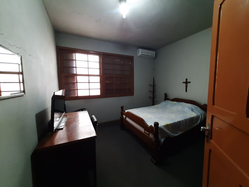 Casa para venda tem 250 metros quadrados com 3 quartos em Fragata - Pelotas - RS