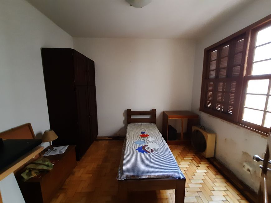 Casa para venda tem 250 metros quadrados com 3 quartos em Fragata - Pelotas - RS