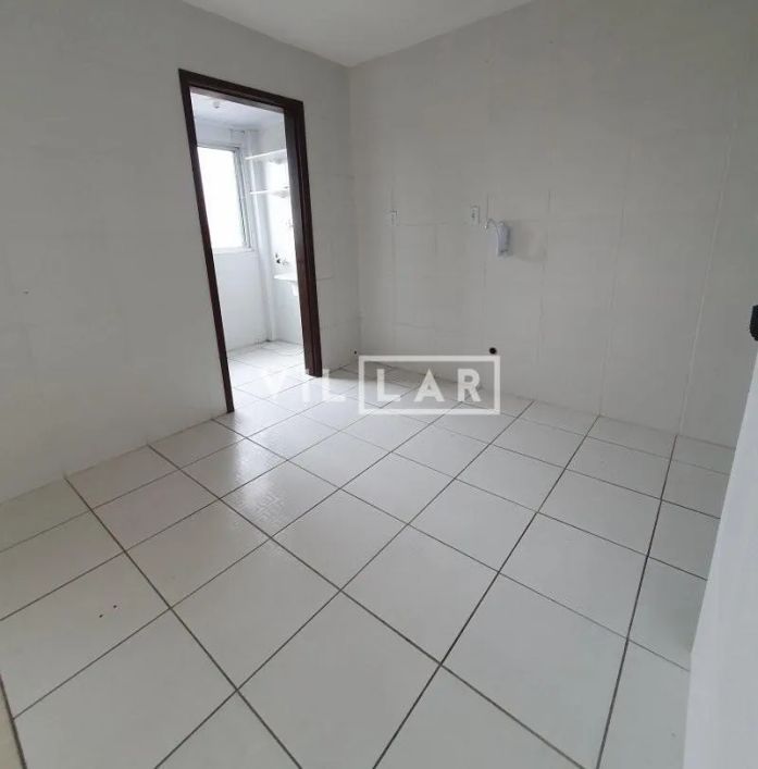 APARTAMENTO TRES VENDAS